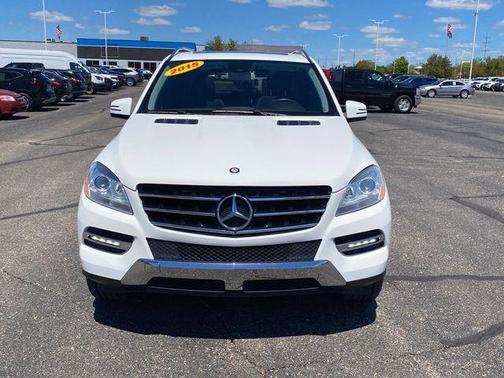 White 2015 Mercedes-Benz M-Class ML 350