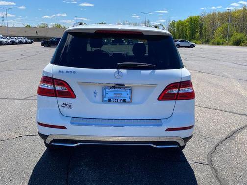 White 2015 Mercedes-Benz M-Class ML 350