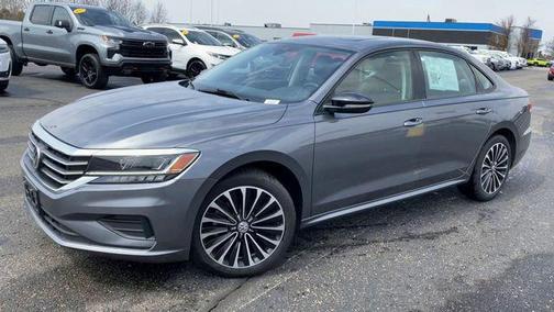 2022 Volkswagen Passat 2.0T Limited Edition