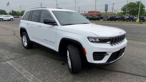2023 Jeep Grand Cherokee Laredo