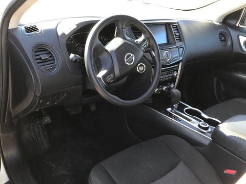 2020 Nissan Pathfinder S 4WD