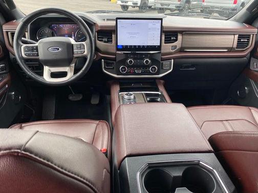 White 2024 Ford Expedition Limited