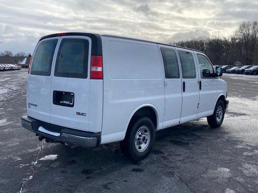 2017 GMC Savana 2500 Work Van