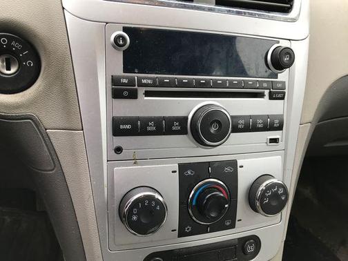 2011 Chevrolet Malibu 2LT