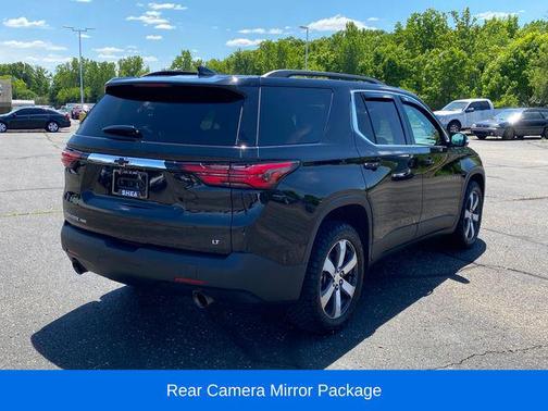 Mosaic Black Metallic 2023 Chevrolet Traverse LT Leather