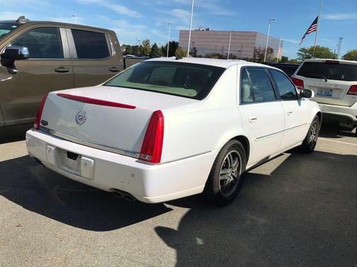 2007 Cadillac DTS Luxury