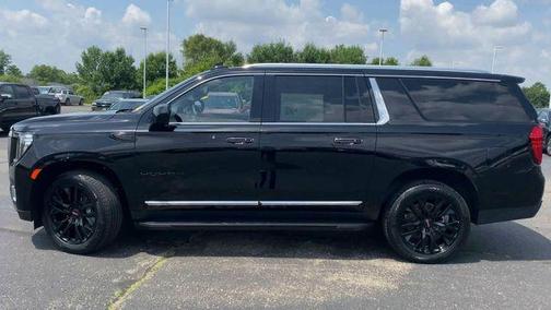 2023 GMC Yukon XL SLT