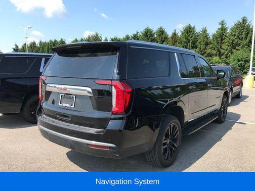 2023 GMC Yukon XL SLT