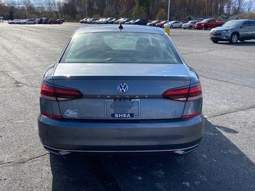 2022 Volkswagen Passat 2.0T Limited Edition