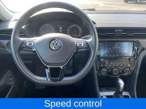 2022 Volkswagen Passat 2.0T Limited Edition