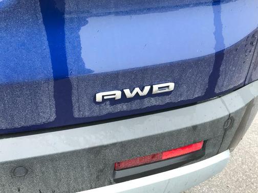 2023 GMC Acadia AWD SLE