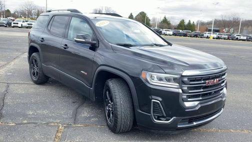 2023 GMC Acadia AWD AT4
