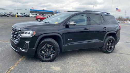 2023 GMC Acadia AWD AT4