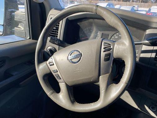 2013 Nissan NV Passenger NV3500 HD SL V8