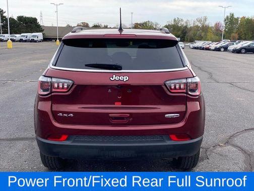 2022 Jeep Compass Latitude Lux