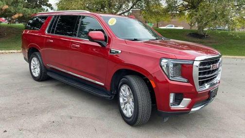 2023 GMC Yukon XL SLT
