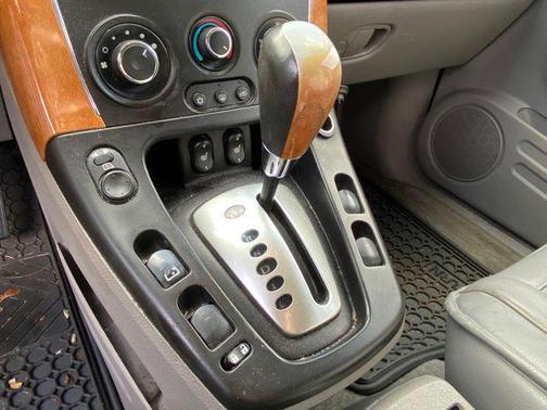 2006 Saturn Vue Base