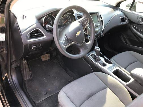 2016 Chevrolet Cruze LT Auto