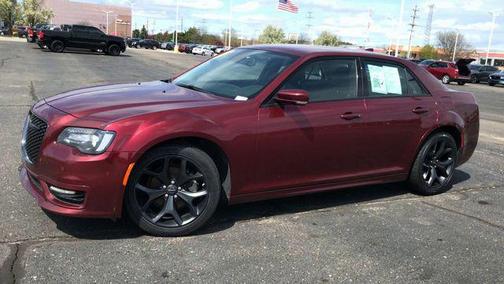 2022 Chrysler 300 Touring