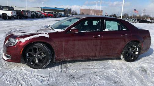 2022 Chrysler 300 Touring