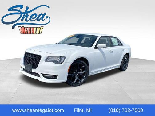 2022 Chrysler 300 Touring