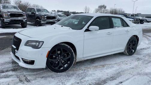 2022 Chrysler 300 Touring