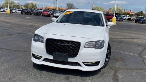 2022 Chrysler 300 Touring