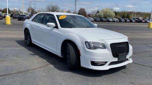 2022 Chrysler 300 Touring