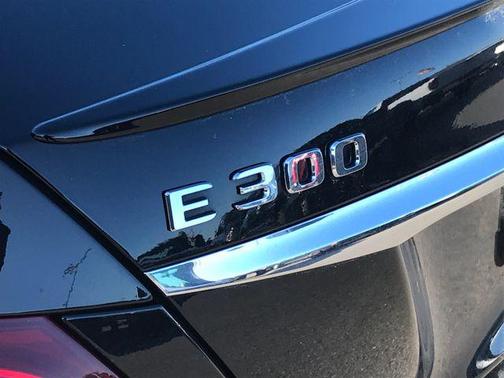 2017 Mercedes-Benz E-Class 4MATIC