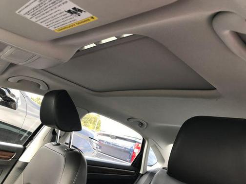 2022 Volkswagen Passat 2.0T Limited Edition