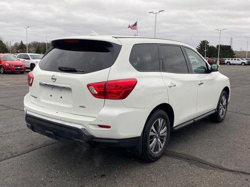 2020 Nissan Pathfinder S 4WD