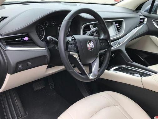 2022 Buick Enclave FWD Essence