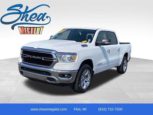 Bright White Clearcoat 2020 RAM 1500 Big Horn/Lone Star
