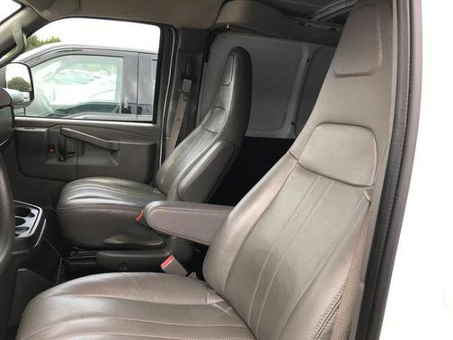 2024 GMC Savana 2500 Work Van
