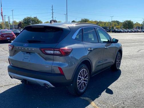 2023 Ford Escape PHEV SE