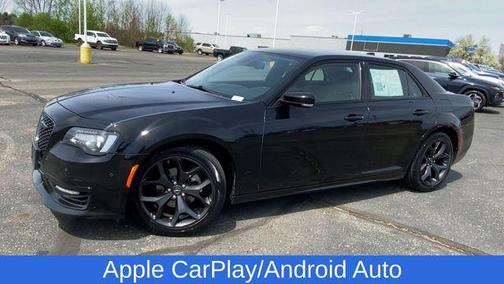 2022 Chrysler 300 Touring