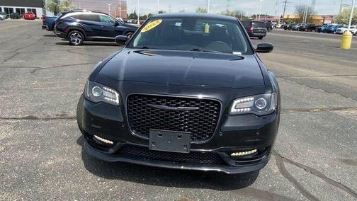 2022 Chrysler 300 Touring