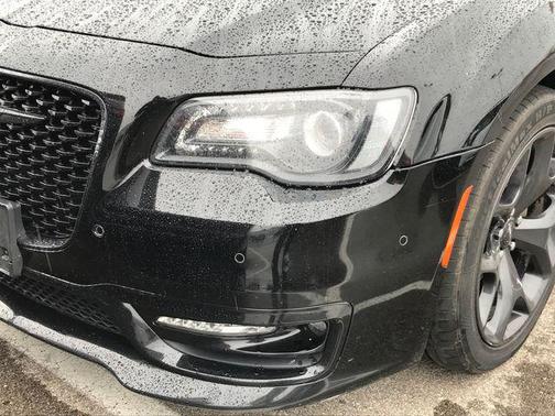2022 Chrysler 300 Touring