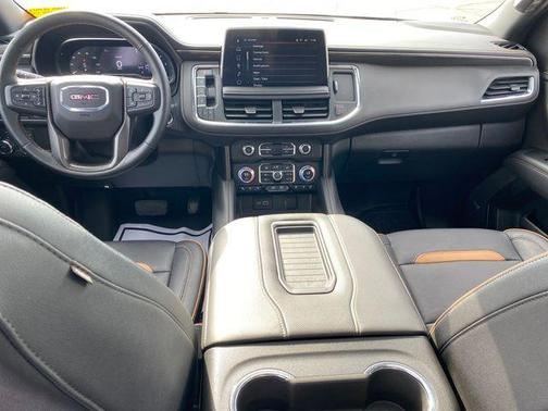 2023 GMC Yukon 4WD AT4