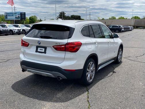 White Metallic 2016 BMW X1 xDrive 28i