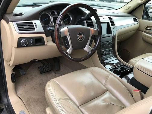 2009 Cadillac Escalade ESV Standard