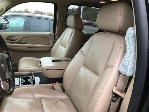 2009 Cadillac Escalade ESV Standard