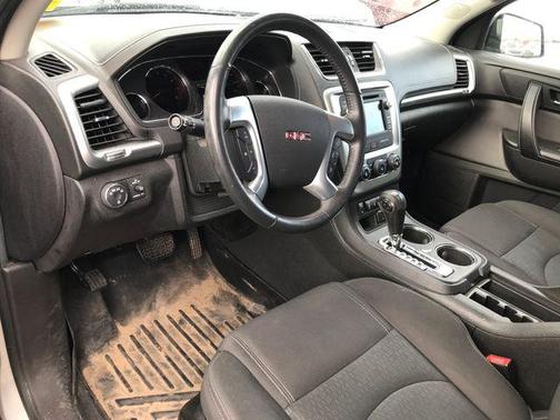 2016 GMC Acadia SLE-2