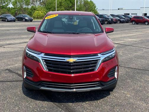 Radiant Red Tintcoat 2024 Chevrolet Equinox 1LT