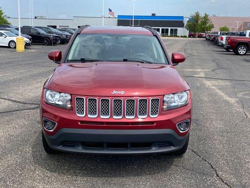 Granite Crystal Metallic Clearcoat 2017 Jeep Compass High Altitude