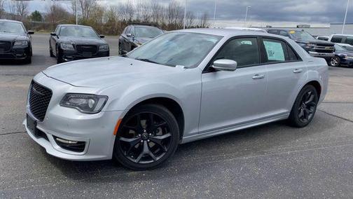 2022 Chrysler 300 Touring