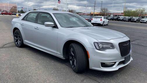 2022 Chrysler 300 Touring
