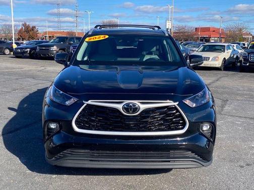2024 Toyota Highlander XLE