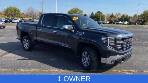 2024 GMC Sierra 1500 SLT