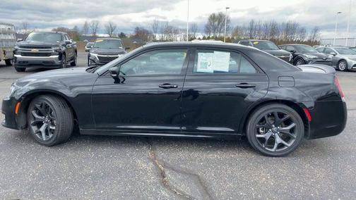 2022 Chrysler 300 S